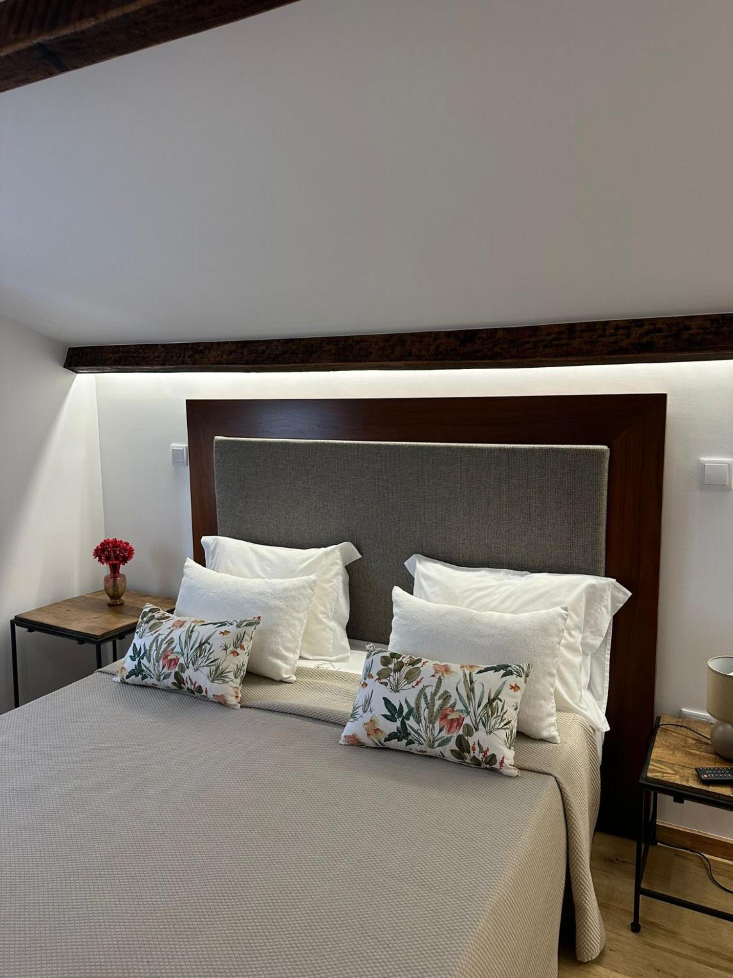 Guest House Mj 포보아데바짐 외부 사진