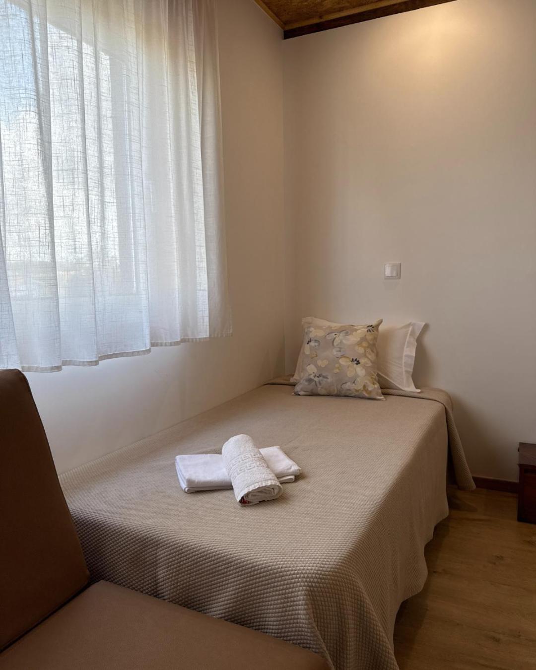 Guest House Mj 포보아데바짐 외부 사진