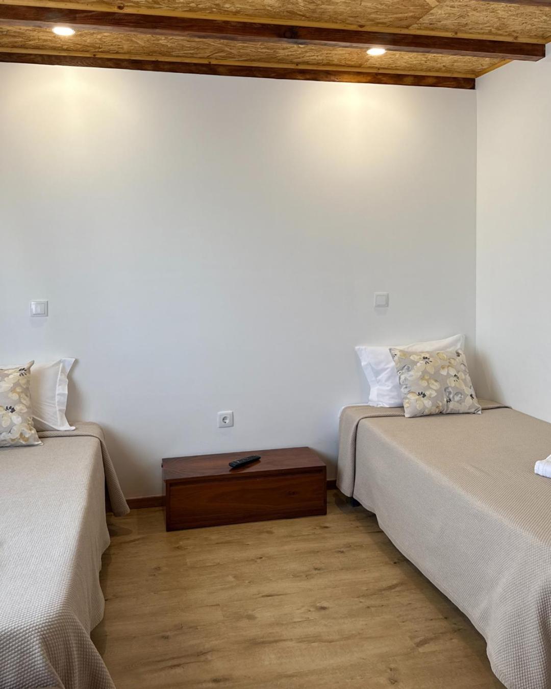 Guest House Mj 포보아데바짐 외부 사진